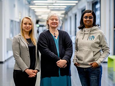 Juniorprofessorin Dr. Alena Naiakshina, Professorin Dr. M. Angela Sasse und Dr. Veelasha Moonsamy